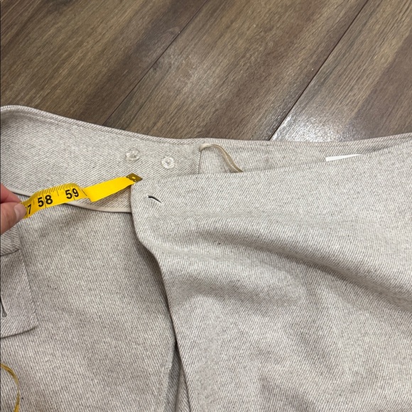 COS Short Wool Skirt Wrap Patch Pocket beige Size 6 - Picture 15 of 16